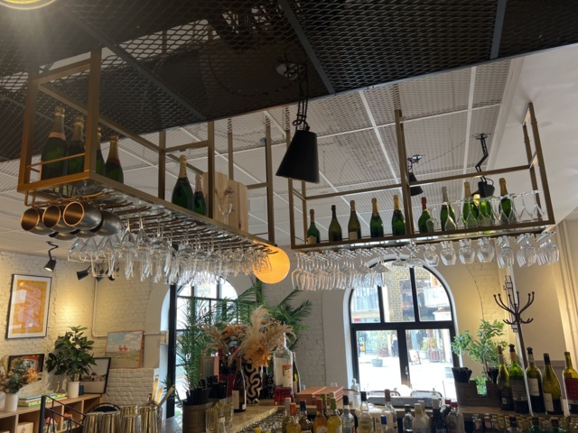 1052696-12 Bar for disassembly