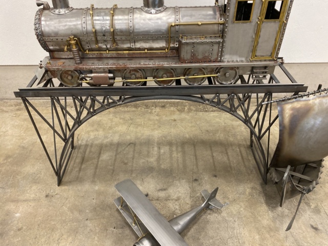 1081119-3 Konstverk i plåt