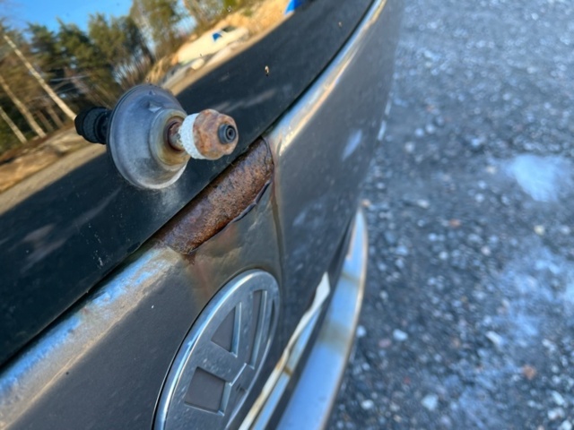 1111923-8 Volkswagen Touran 1.6 FSI - 2004 Repair item