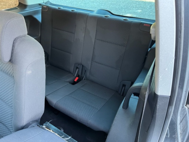 1111923-20 Volkswagen Touran 1.6 FSI - 2004 Repair item