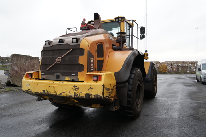 1111925-6 Loader Volvo L220H - 2015