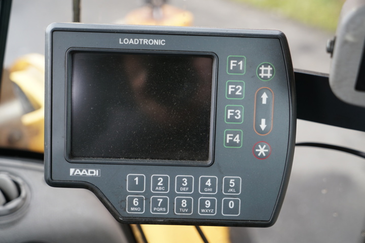 1111925-40 Loader Volvo L220H - 2015