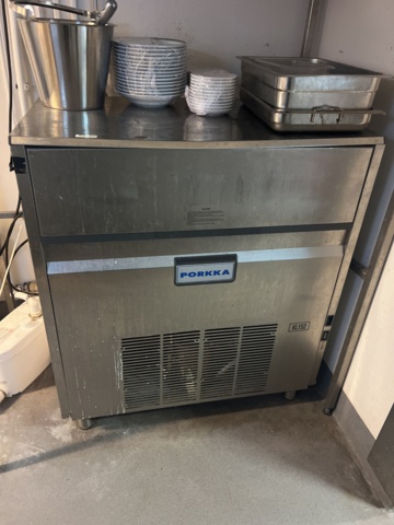 1052723-1 Ice machine Porkka KL152