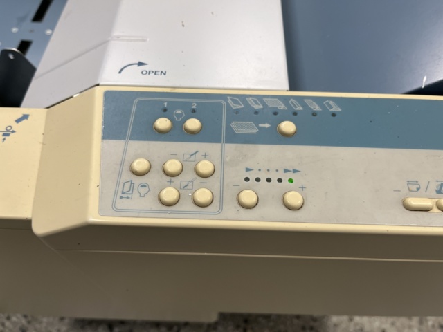 1085779-9 Folding machine Duplo DF-915