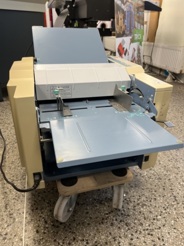 1085779-12 Folding machine Duplo DF-915