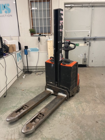 BT SWE080L Led stacker - PS Auction - We value the future - Largest in ...
