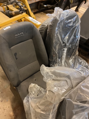 1068649-3 Goupil Electric car seats 5 pieces
