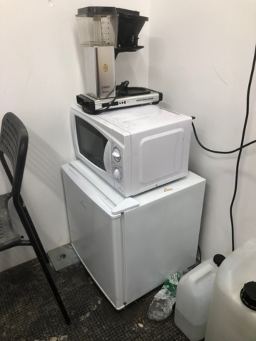 1035285-1 Moccamaster coffee maker, Elvita refrigerator