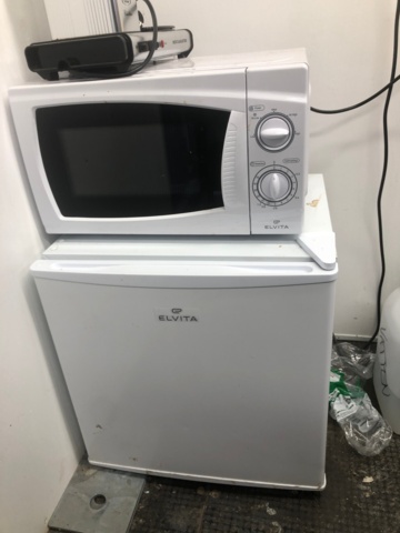 1035285-2 Moccamaster coffee maker, Elvita refrigerator