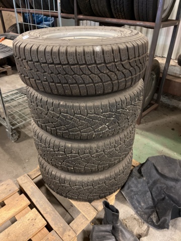 1068629-7 4 winter tires Tigar CargoSpeed Winter 225/70 R15C 112/110R