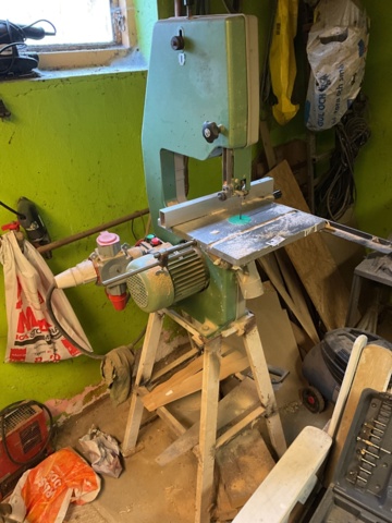 1061727-1 Smaller band saw INCA