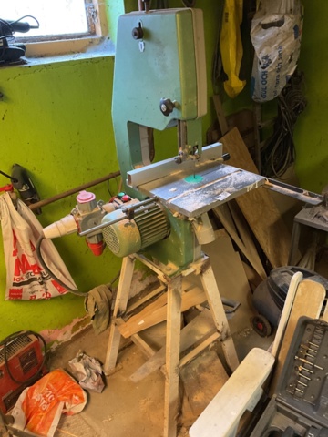 1061727-2 Smaller band saw INCA