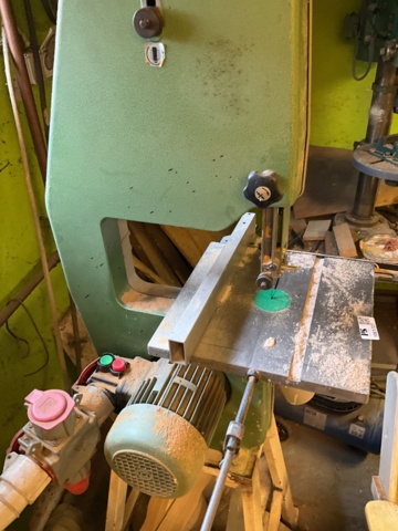 1061727-5 Smaller band saw INCA