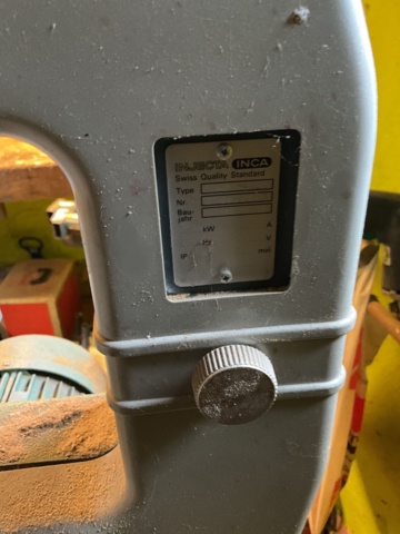 1061727-8 Smaller band saw INCA