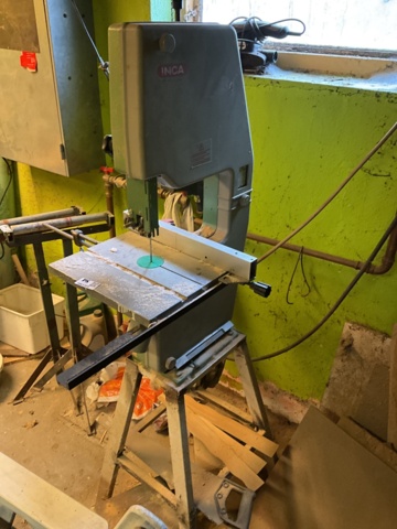 1061727-10 Smaller band saw INCA