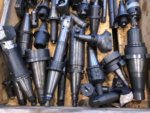 1111940-3 Koneistuskeskuksen työkaluja