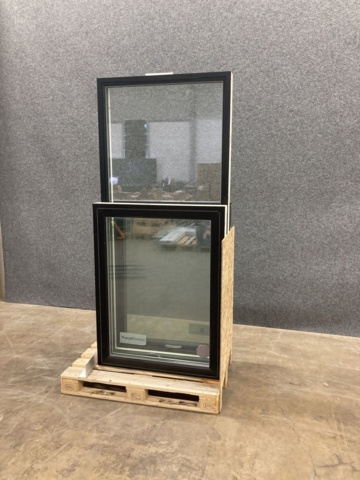 1101324-2 2 swivel windows and 1 fixed window Traryd window