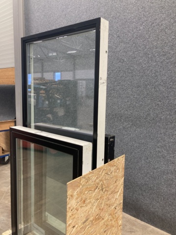 1101324-3 2 swivel windows and 1 fixed window Traryd window