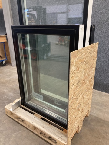 1101324-4 2 swivel windows and 1 fixed window Traryd window