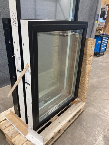 1101324-5 2 swivel windows and 1 fixed window Traryd window