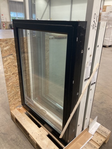 1101324-7 2 swivel windows and 1 fixed window Traryd window