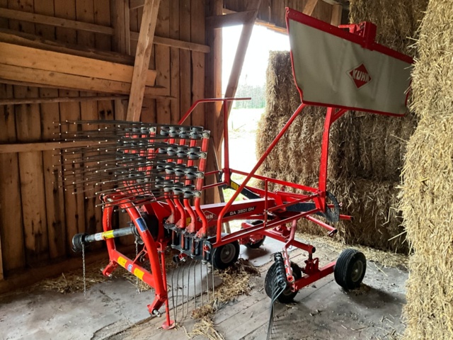 1061752-1 Stringer KUHN GA 3801 GM