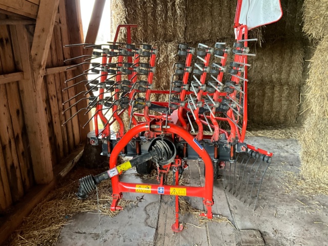 1061752-2 Stringer KUHN GA 3801 GM