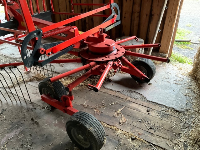 1061752-10 Stringer KUHN GA 3801 GM