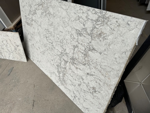 1112208-5 2 stone slabs, shiny