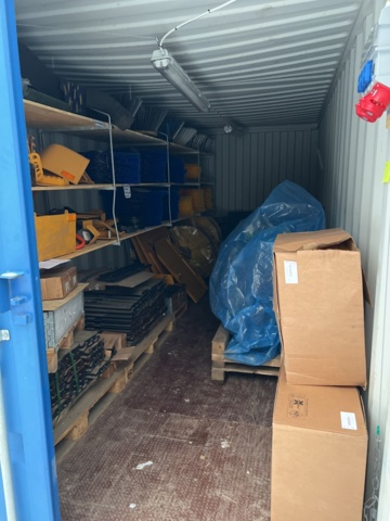 897673-2 20 foot Container volvo engine D6H -10 Caterpillar plates garbage parts