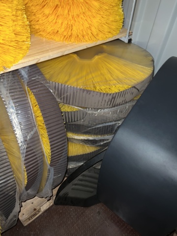 897673-9 20 foot Container volvo engine D6H -10 Caterpillar plates garbage parts