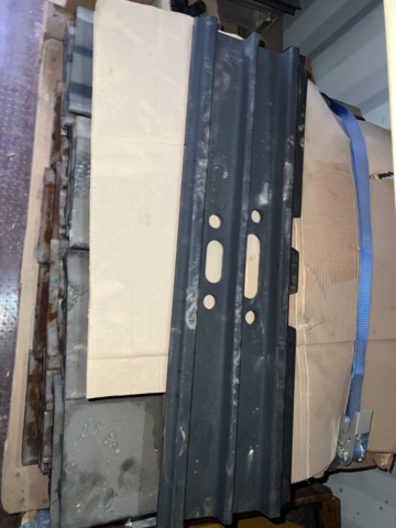 897673-14 20 foot Container volvo engine D6H -10 Caterpillar plates garbage parts