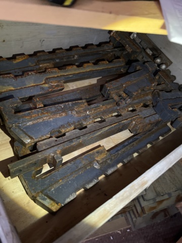 897673-17 20 foot Container volvo engine D6H -10 Caterpillar plates garbage parts