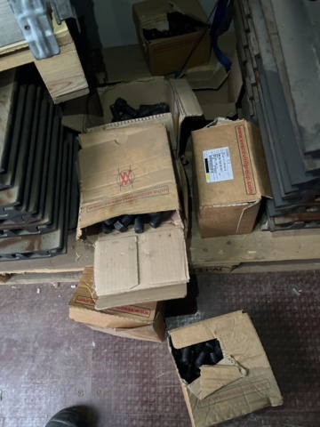 897673-18 20 foot Container volvo engine D6H -10 Caterpillar plates garbage parts