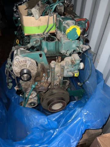 897673-22 20 foot Container volvo engine D6H -10 Caterpillar plates garbage parts