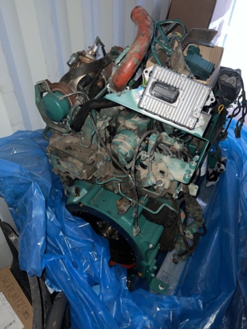 897673-30 20 foot Container volvo engine D6H -10 Caterpillar plates garbage parts