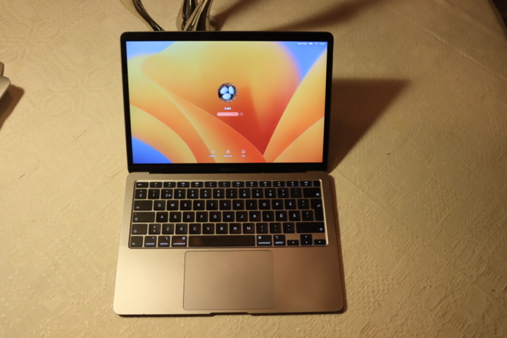 1034030-4 MacBook Air 13 i5 Ram8 (2020)