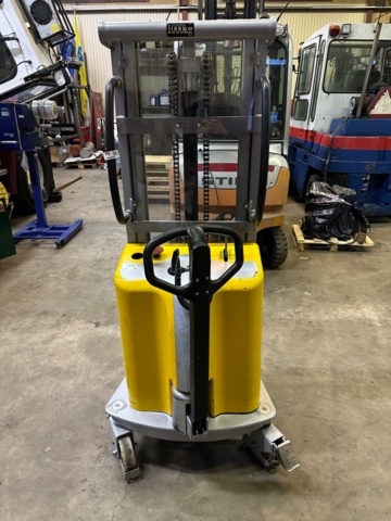 1112587-5 Handstaplare med el-lyft, Intra