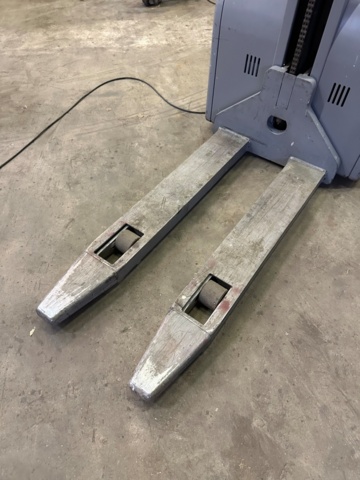 1112589-5 Jungheinrich stacker, EMC 10G-117-156E