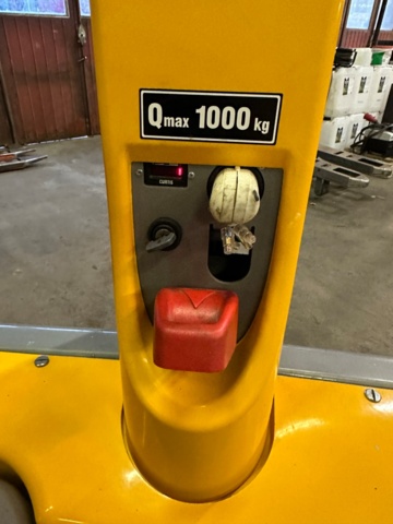 1112589-11 Jungheinrich stacker, EMC 10G-117-156E