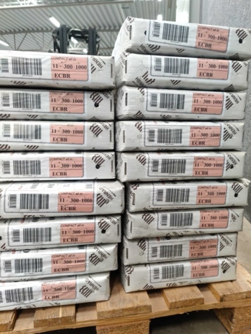 1099392-3 17 radiators Henrad Compact All In 11 300x1000 mm