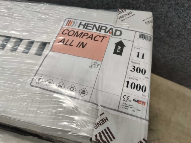 1099392-4 17 radiators Henrad Compact All In 11 300x1000 mm