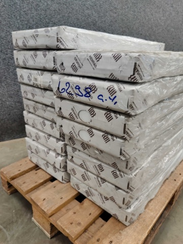 1099392-7 17 radiators Henrad Compact All In 11 300x1000 mm