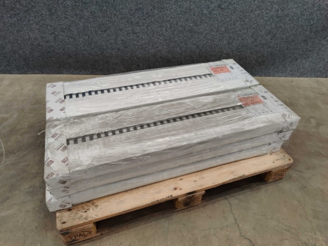 1099393-1 6 Radiators Henrad Compact All In 11 300x1200 mm