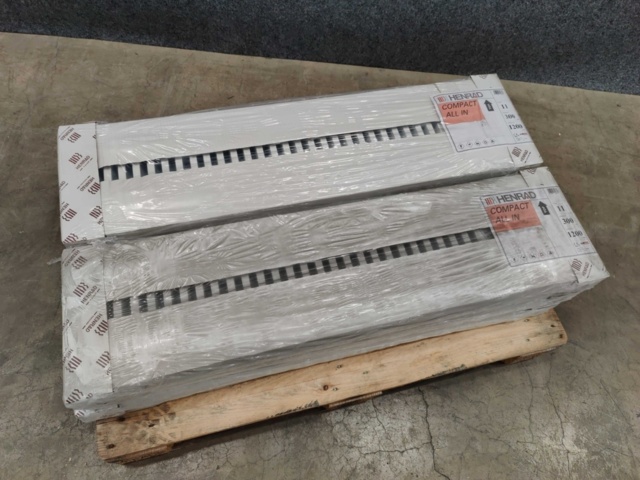 1099393-2 6 Radiators Henrad Compact All In 11 300x1200 mm