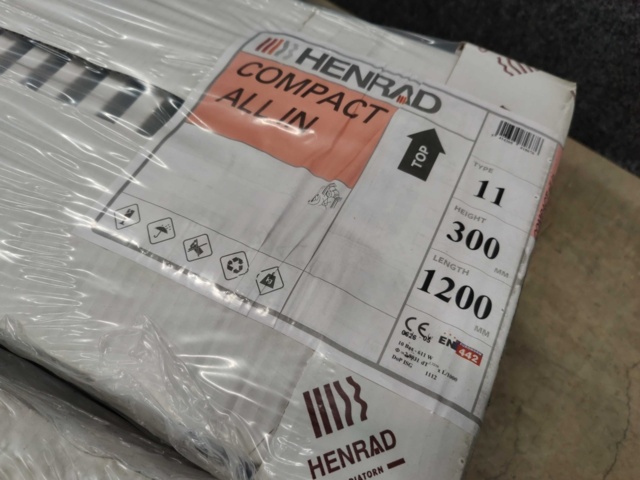 1099393-4 6 Radiators Henrad Compact All In 11 300x1200 mm
