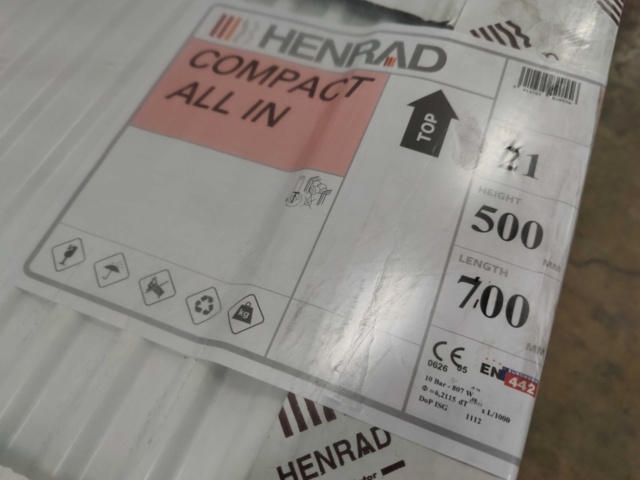 1099401-4 14 radiators Henrad Compact All In 21 500x700 mm