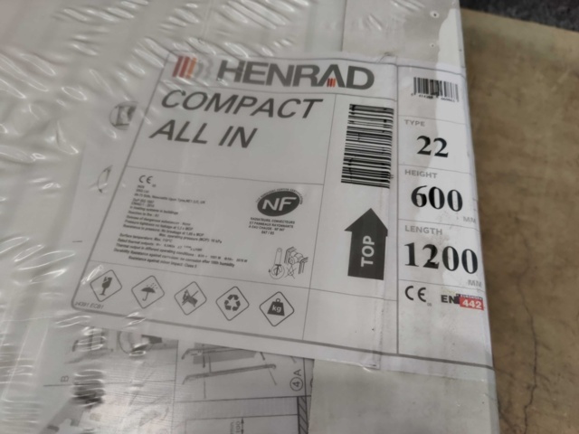 1099407-4 2 radiators Henrad Compact All In 22 600x1200 mm