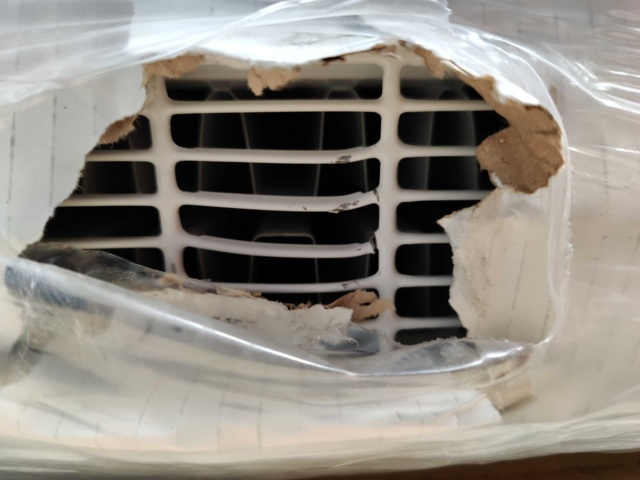 1099407-9 2 radiators Henrad Compact All In 22 600x1200 mm