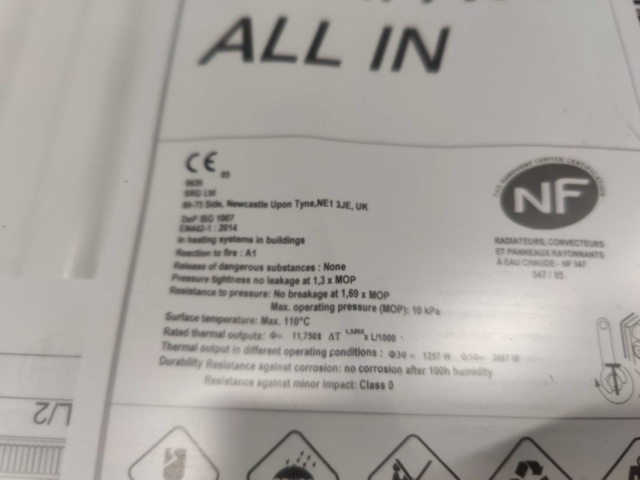 1099414-7 4 st Radiatorer Henrad Compact All In 33 500x1200 mm